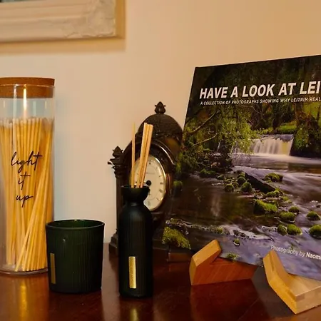 Cosy Cottage, Hot Tub, Fireplace, Games Ballinamore